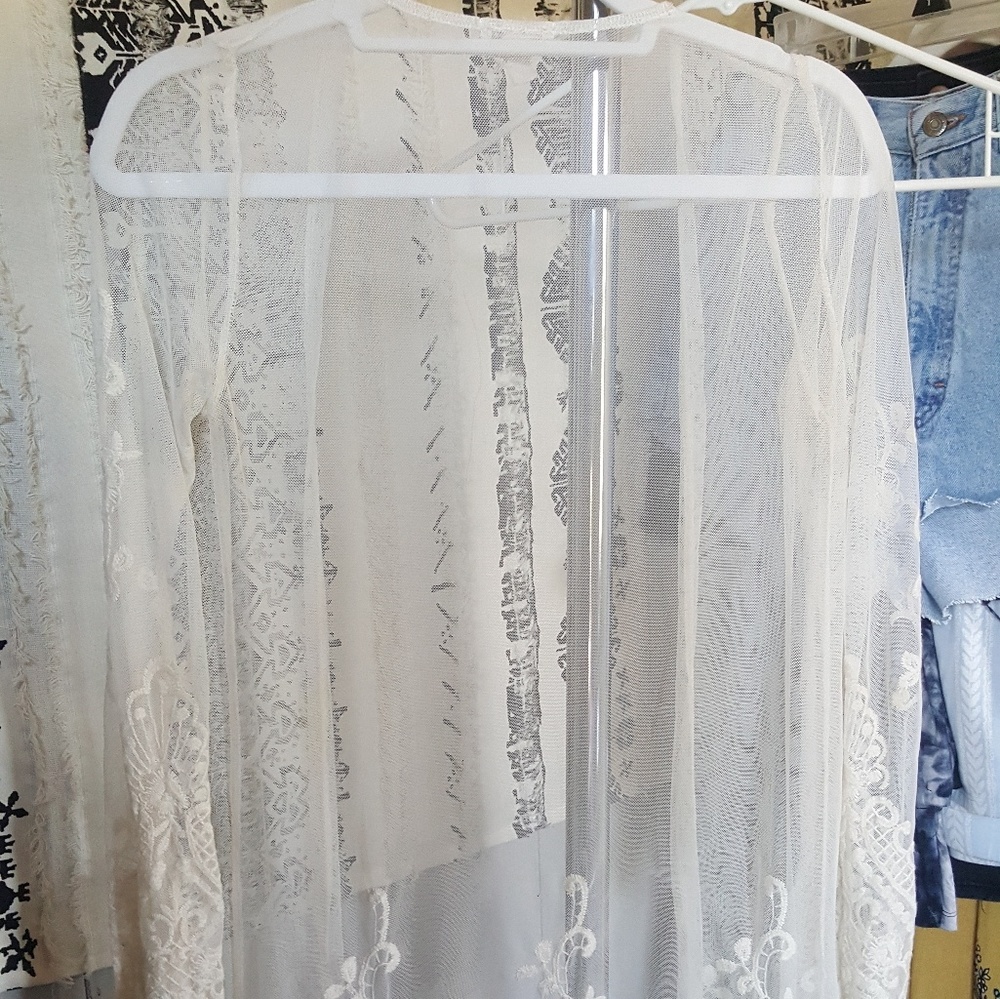Ivory Embroidered Kimono
